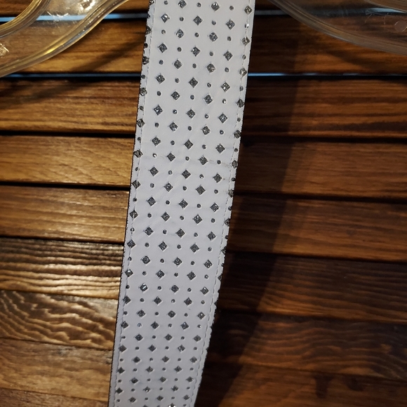 Belt - Picture 2 of 6